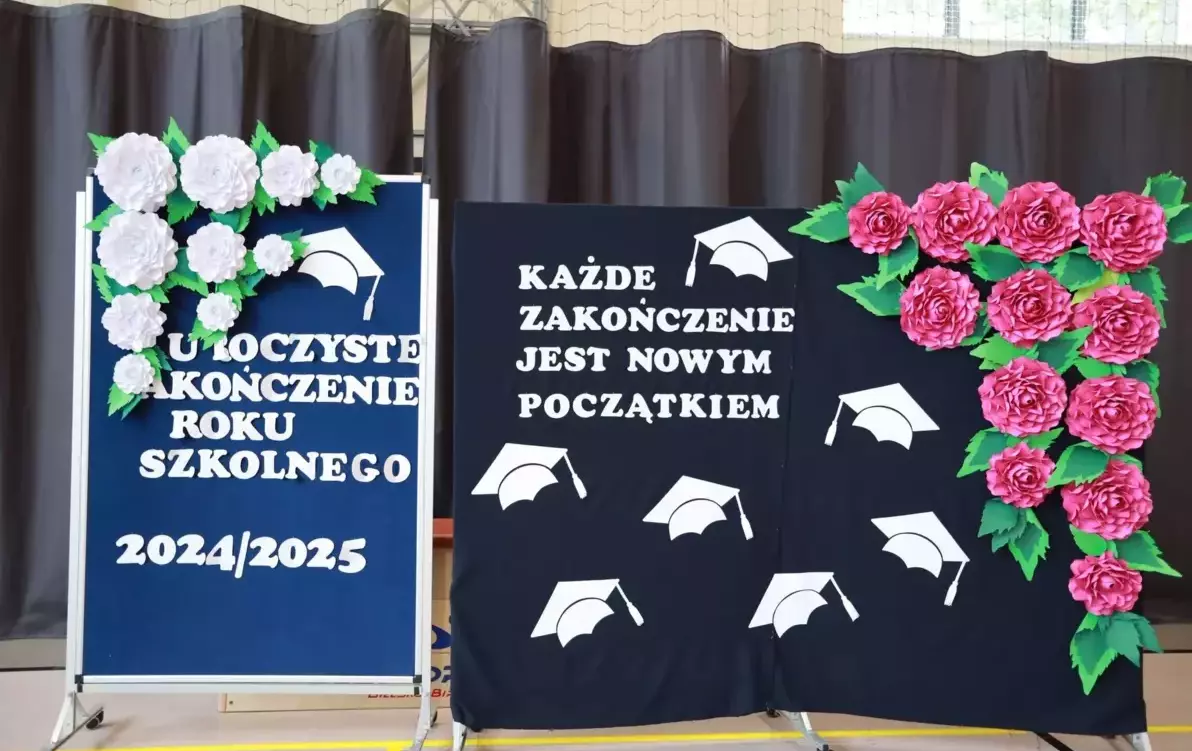 Uroczyste zakończenie klas ósmych.